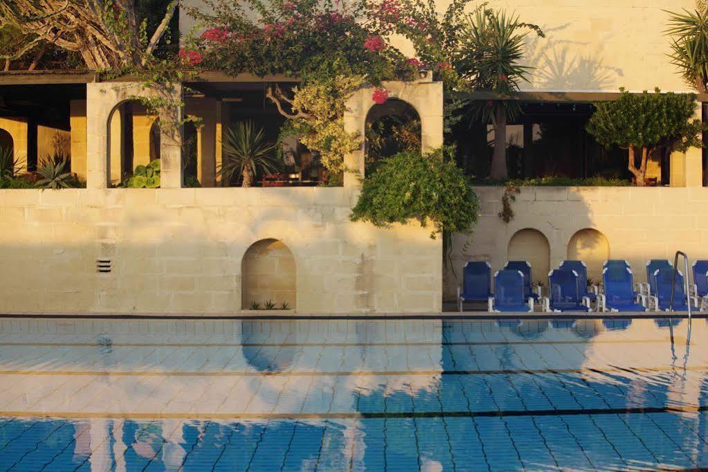 Mellieha Holiday Centre Buitenkant foto