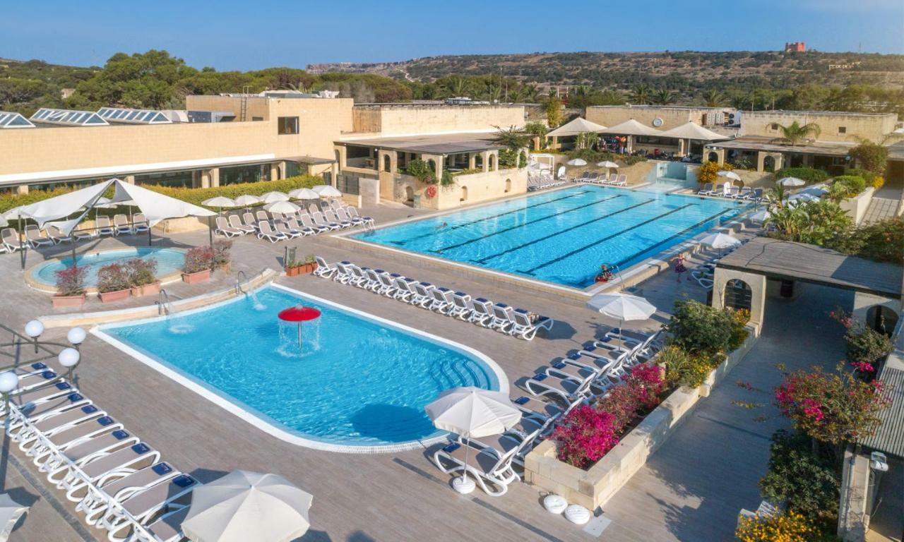 Mellieha Holiday Centre Buitenkant foto