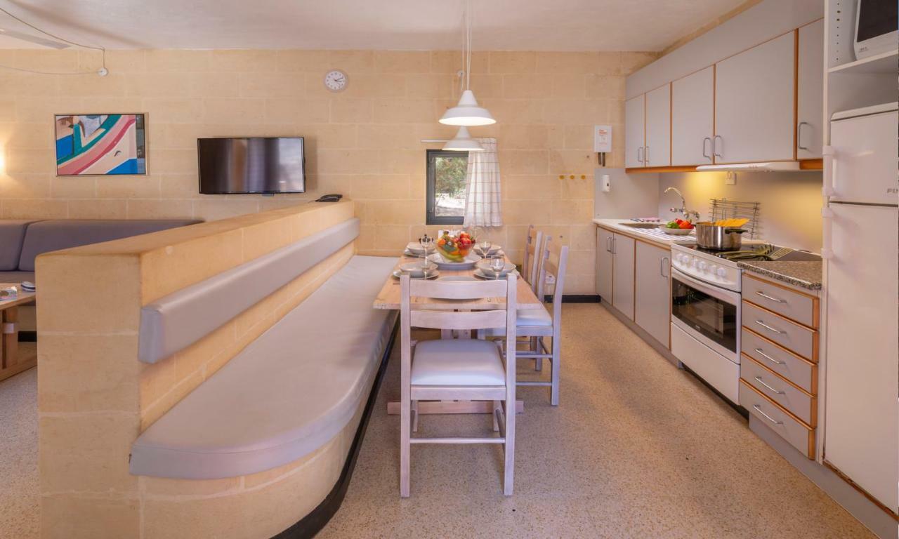 Mellieha Holiday Centre Buitenkant foto